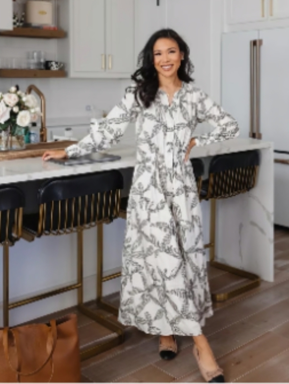 Loft Ann Taylor Ribbon Print V-Neck long sleeve Midi DressOff White Black Medium